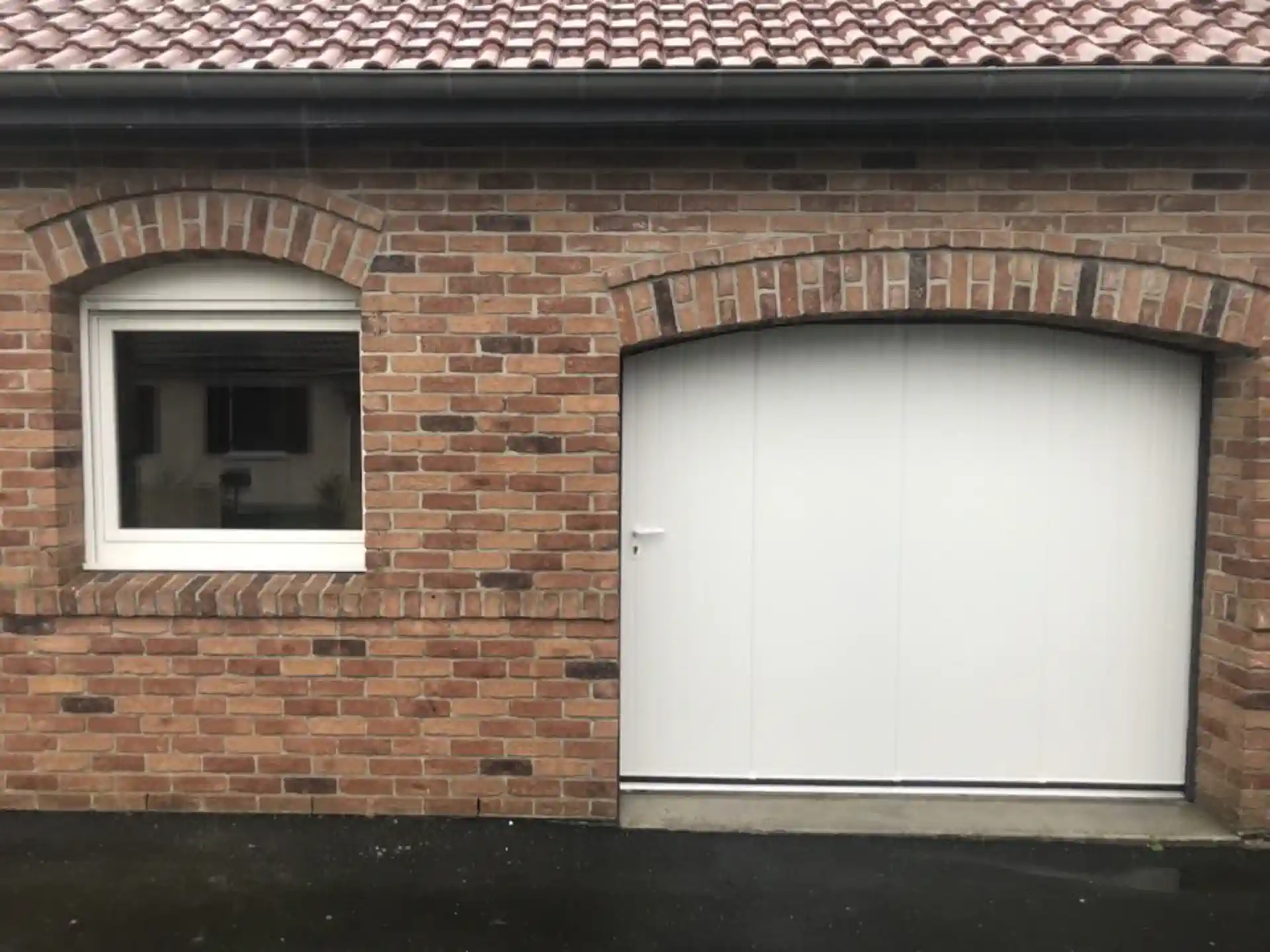 Porte de garage coulissante par plastique 2000 Porte de garage coulissante par plastique 2000